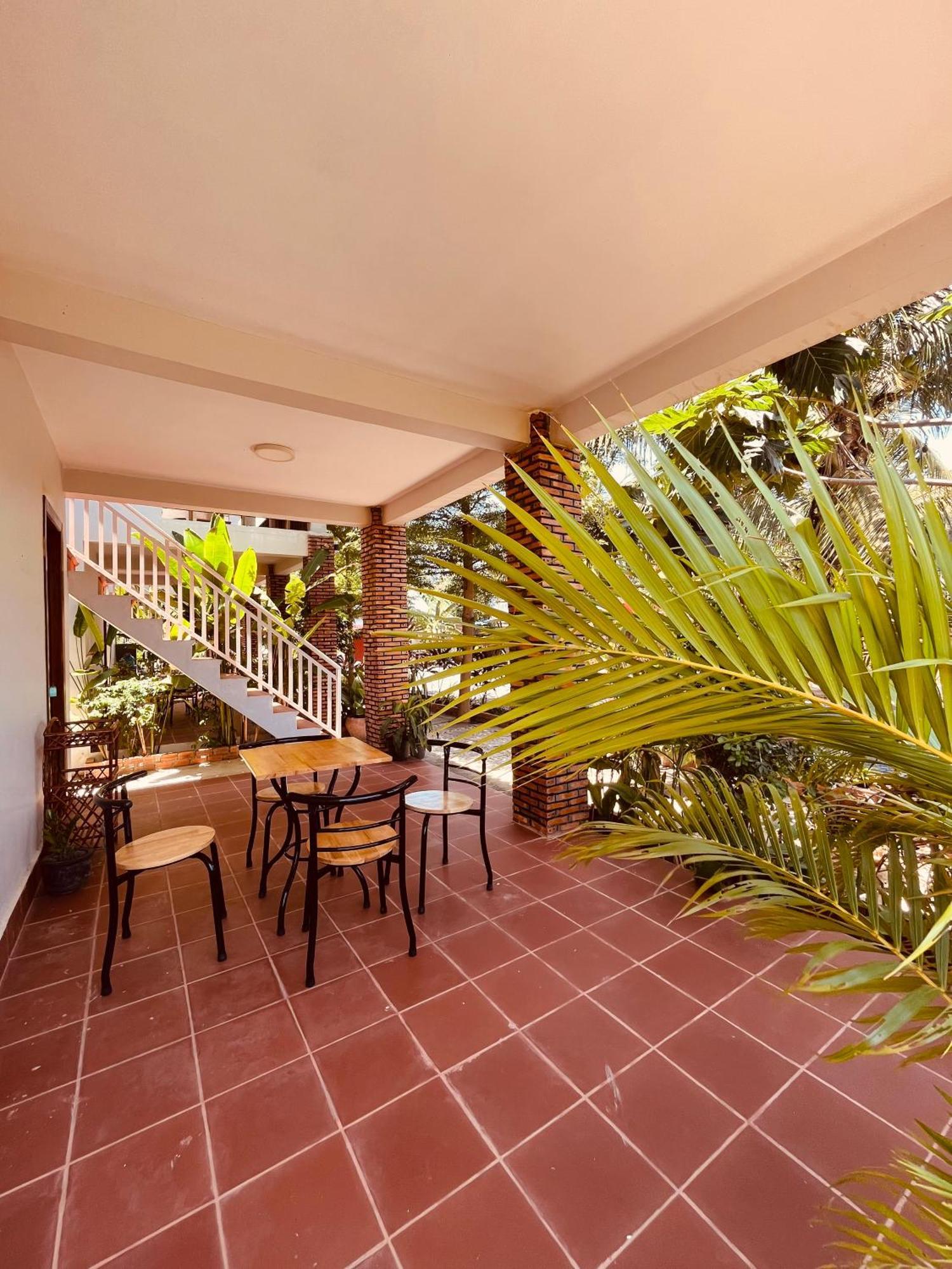 Coconut Lodge Kampot Exterior foto